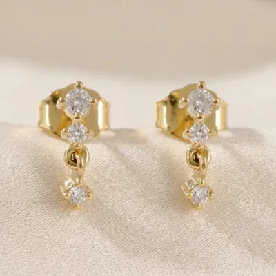 9Kt Solid Yellow Gold Studs Earrings with Lab Grown Diamond 9Kt Solid Yellow Gold Studs Earrings with Lab Grown Diamond