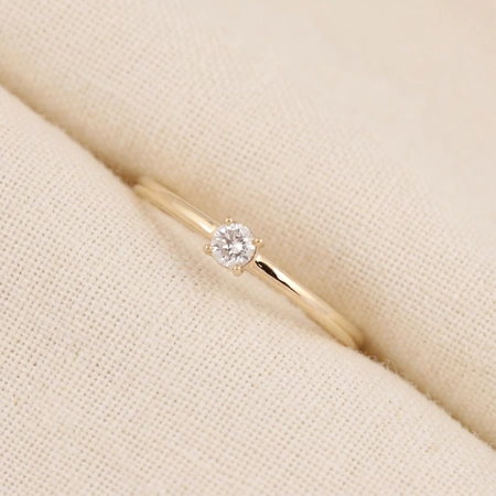 18Kt Gold Delicate Ring Production With Lab Grown Diamond 18Kt Gold Delicate Ring Production With Lab Grown Diamond