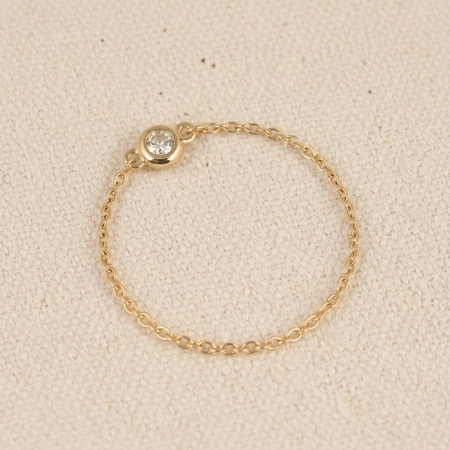 9Kt Yellow Gold Chain Ring With Lab Grown Diamond 9Kt Yellow Gold Chain Ring With Lab Grown Diamond